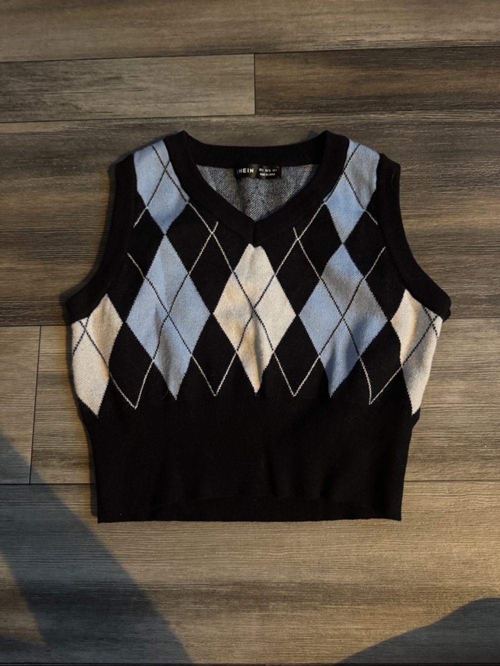 SHEIN Crop Black Argyle V-Neck Sweater Vest with Light Blue & Cream Diamonds